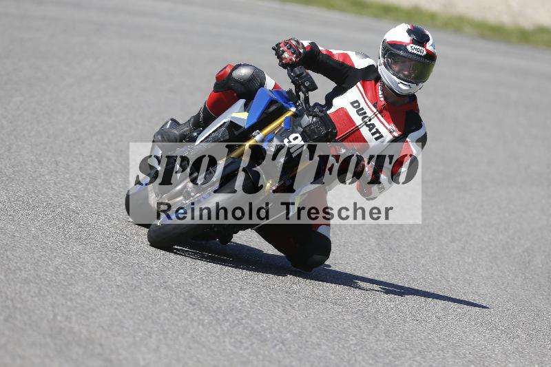 /12 30.04.2025 Speer Racing ADR/Gruppe gruen/911